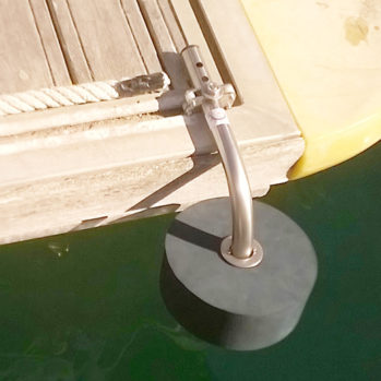 Soporte inox con Rueda de EVA 20cm para pantalán ó finguer