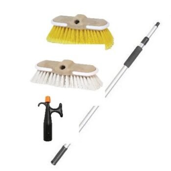Juego limpieza: 2 cepillos, mango y bichero