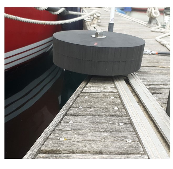 Rueda de EVA de 300x80mm , para Esquina ó Lateral de Pantalán