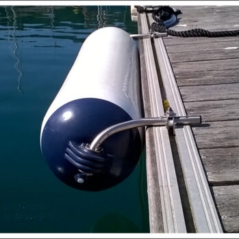 Soportes inox para fijar la Defensa en pantalán.-fijo