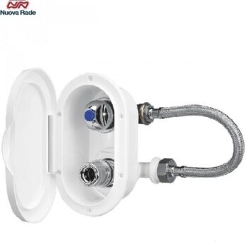 Registro con grifo de agua fría y toma de agua